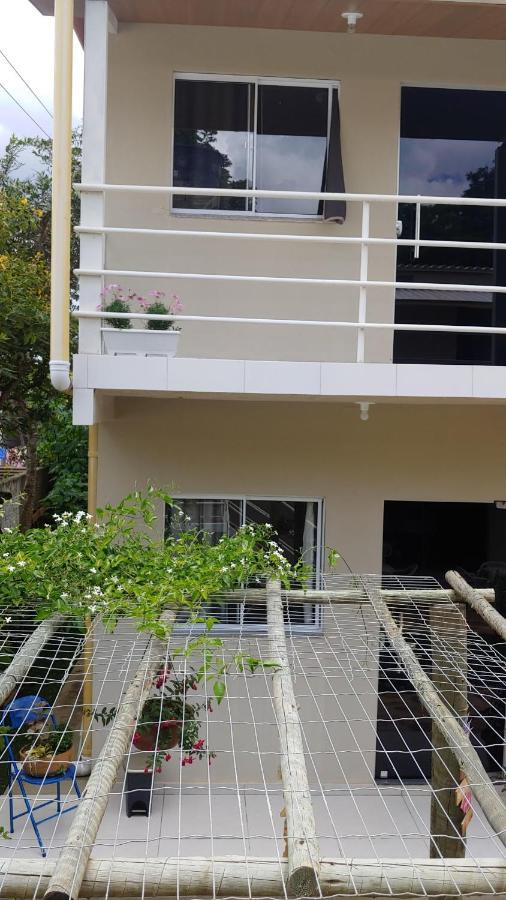 Casal Ostara Begonia Hotel Alto Paraiso de Goias Exterior photo